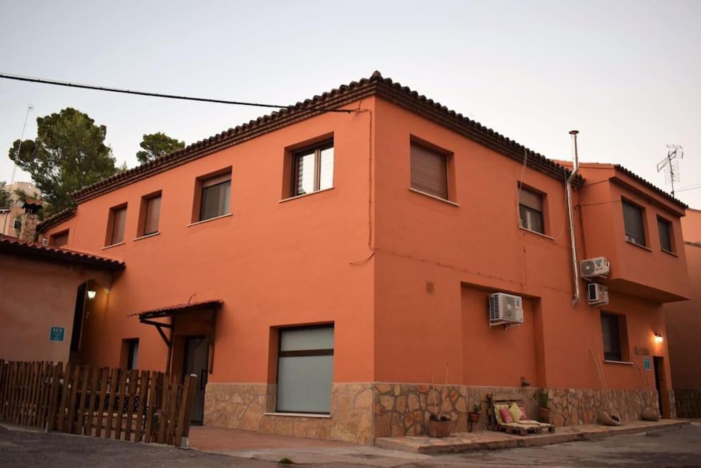 La Buhardilla. Aparcamiento Exterior Privado Teruel Exterior foto