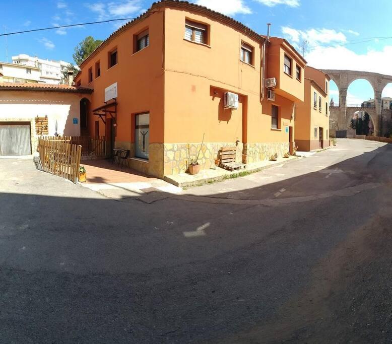 La Buhardilla. Aparcamiento Exterior Privado Teruel Exterior foto