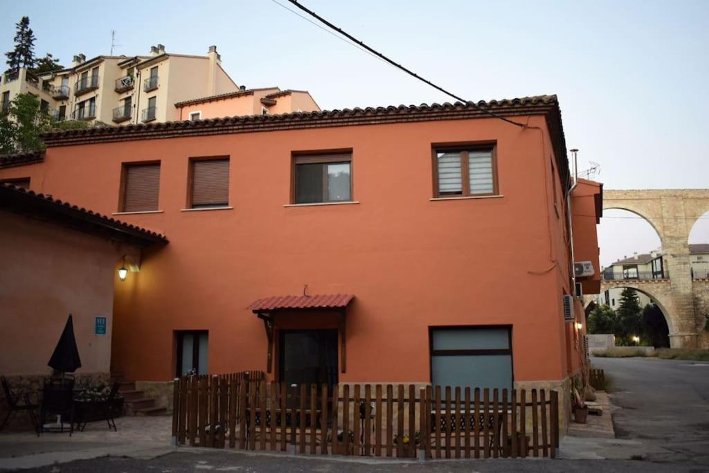 La Buhardilla. Aparcamiento Exterior Privado Teruel Exterior foto