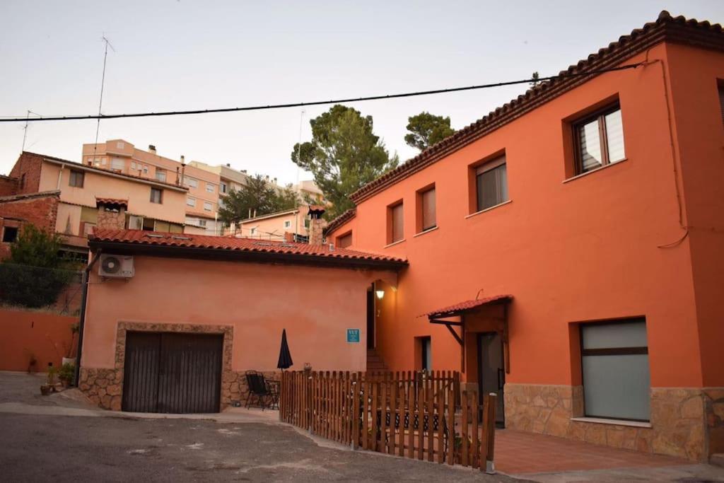 La Buhardilla. Aparcamiento Exterior Privado Teruel Exterior foto