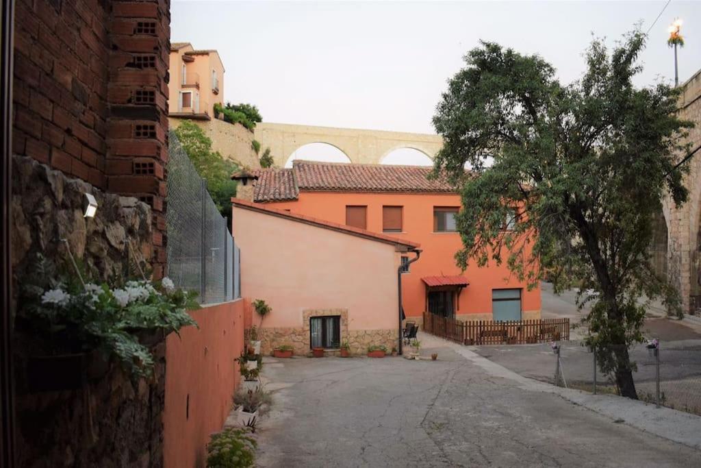 La Buhardilla. Aparcamiento Exterior Privado Teruel Exterior foto